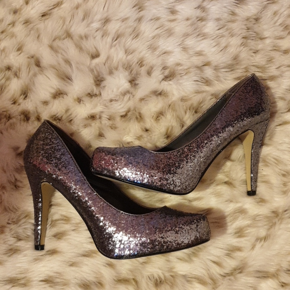 Silver Pointed Toe Heels